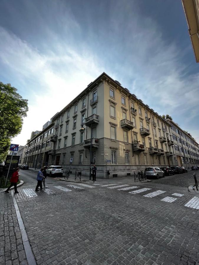 Elegante E Accogliente Appartamento A Torino Екстериор снимка